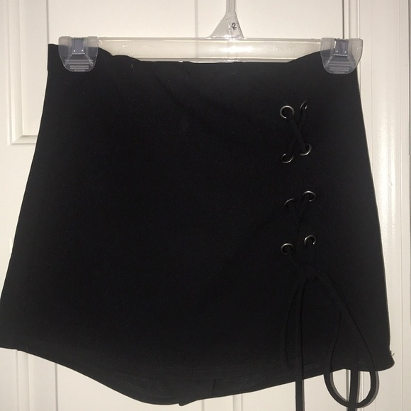 mini skort - Picture 2 of 4